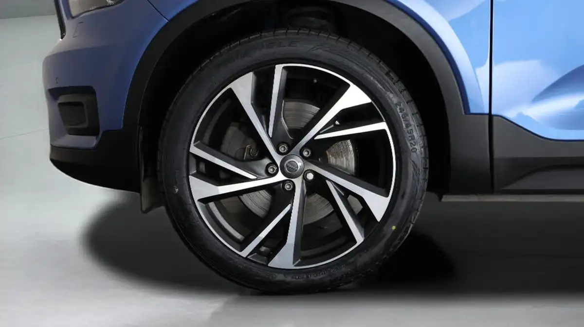 2021-volvo-xc40-15-t5-r-design-pro-262bhp-big-27