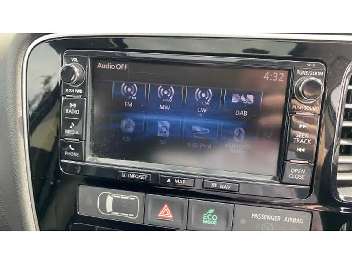 2018-mitsubishi-outlander-22di-d-4-leather-big-34