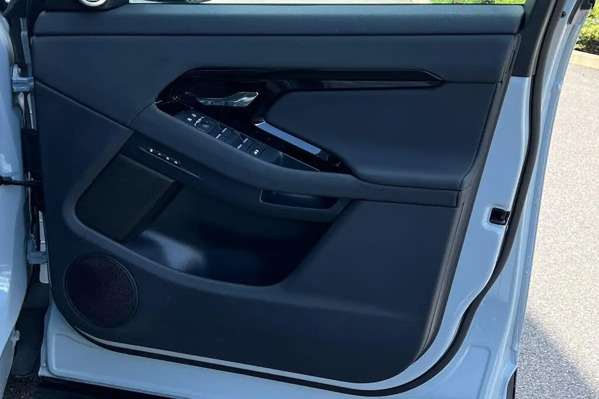 2024-land-rover-range-rover-evoque-15-p270e-dynamic-se-big-51