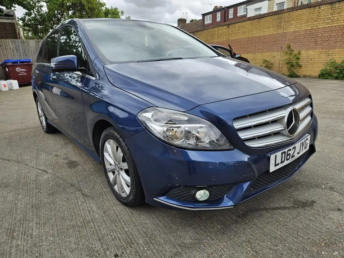 2012-mercedes-benz-b-class-16-b180-se-blue-f-ss-big-4