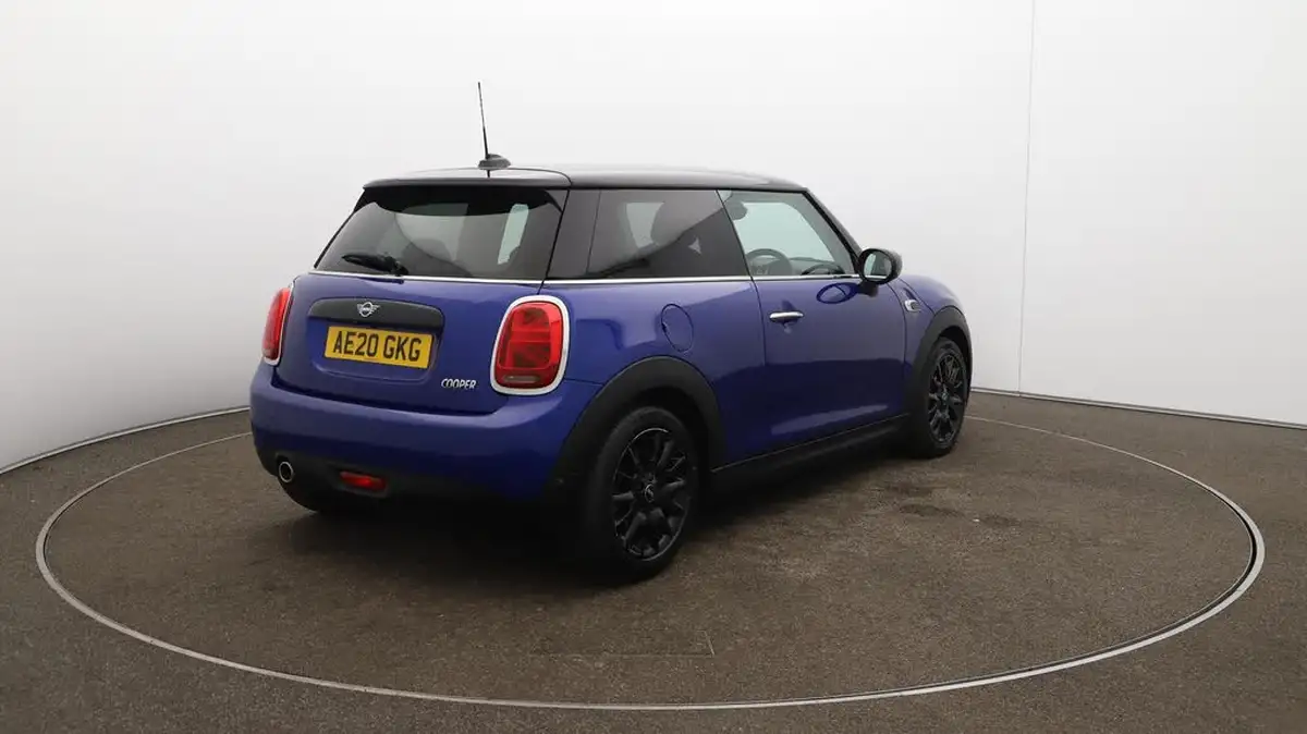 2020-mini-cooper-15-cooper-classic-nav-hatchback-3d-big-54