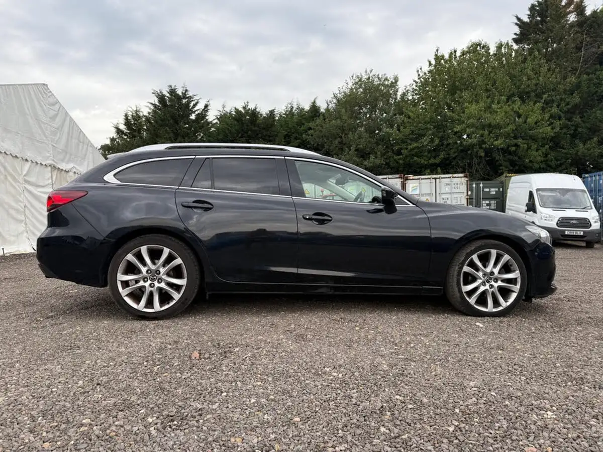 2015-mazda-mazda6-22td-sport-nav-150ps-tourer-5d-big-14