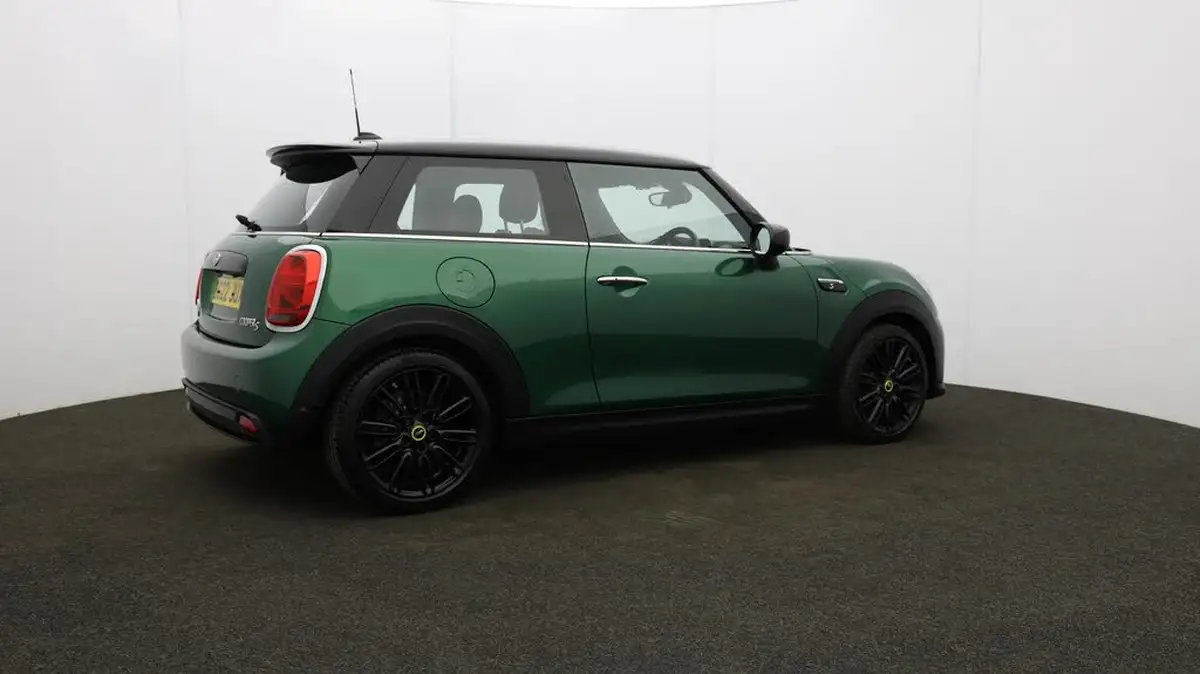 2022-mini-cooper-e-cooper-s-2-big-50