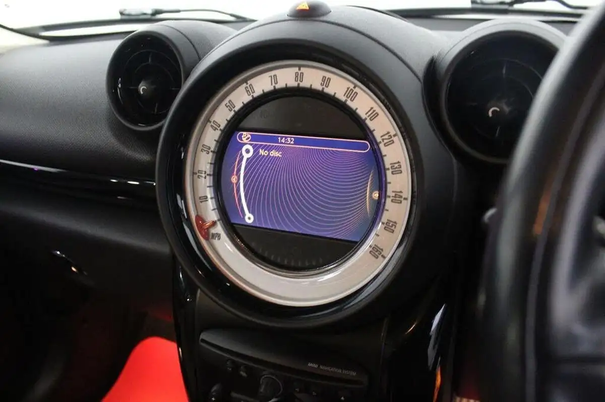 2012-mini-countryman-20td-cooper-sd-143bhp-all4-auto-big-37