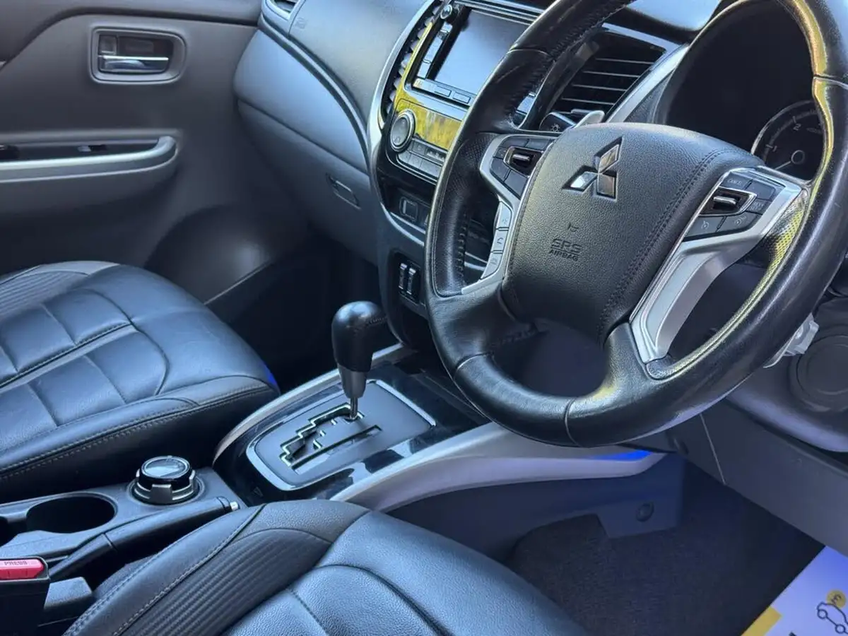 2017-mitsubishi-l200-24di-d-barbarian-178bhp-eu6-auto-big-43