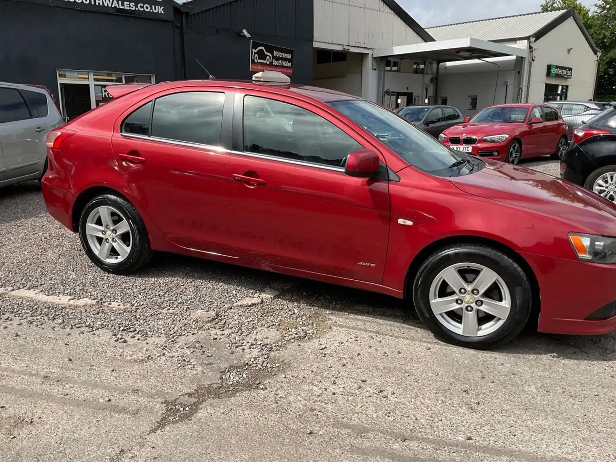 2011-mitsubishi-lancer-20td-juro-big-54