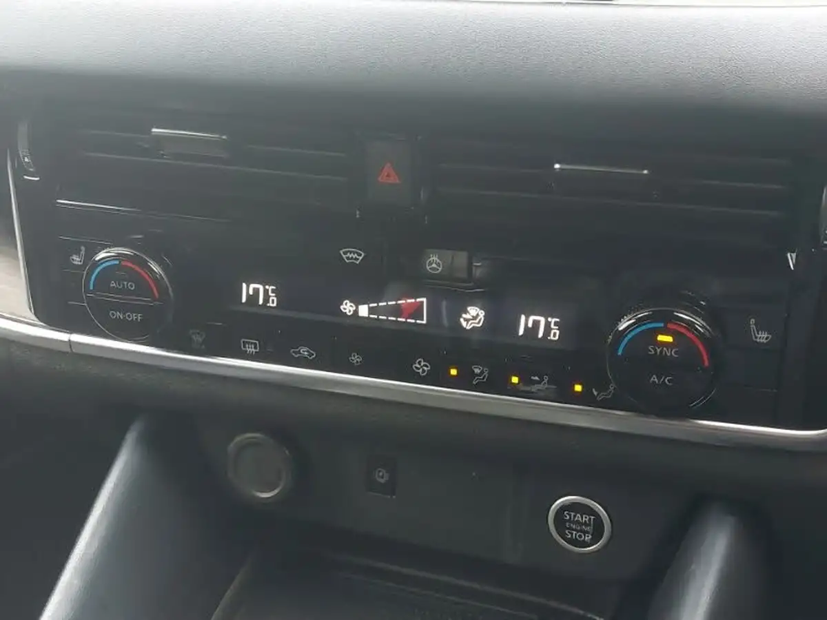 2024-nissan-qashqai-13-dig-t-tekna-140ps-mild-hybrid-big-13