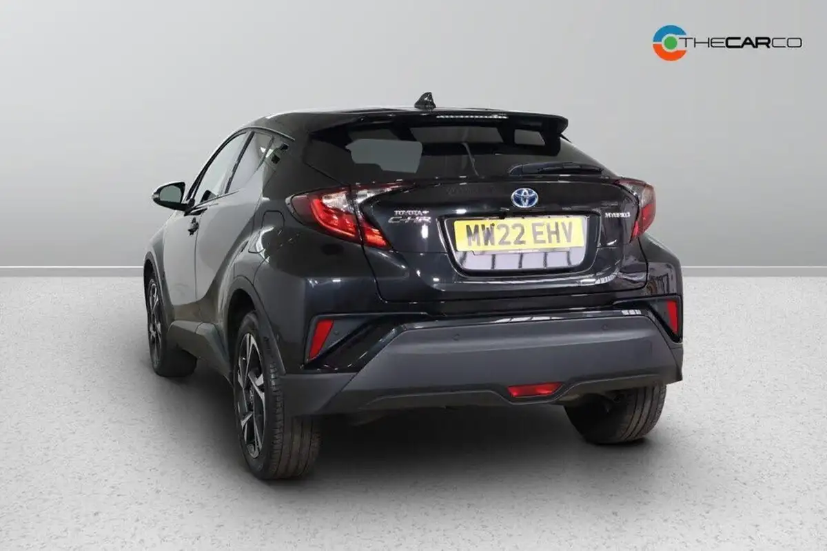 2022-toyota-c-hr-18-vvt-i-design-big-6