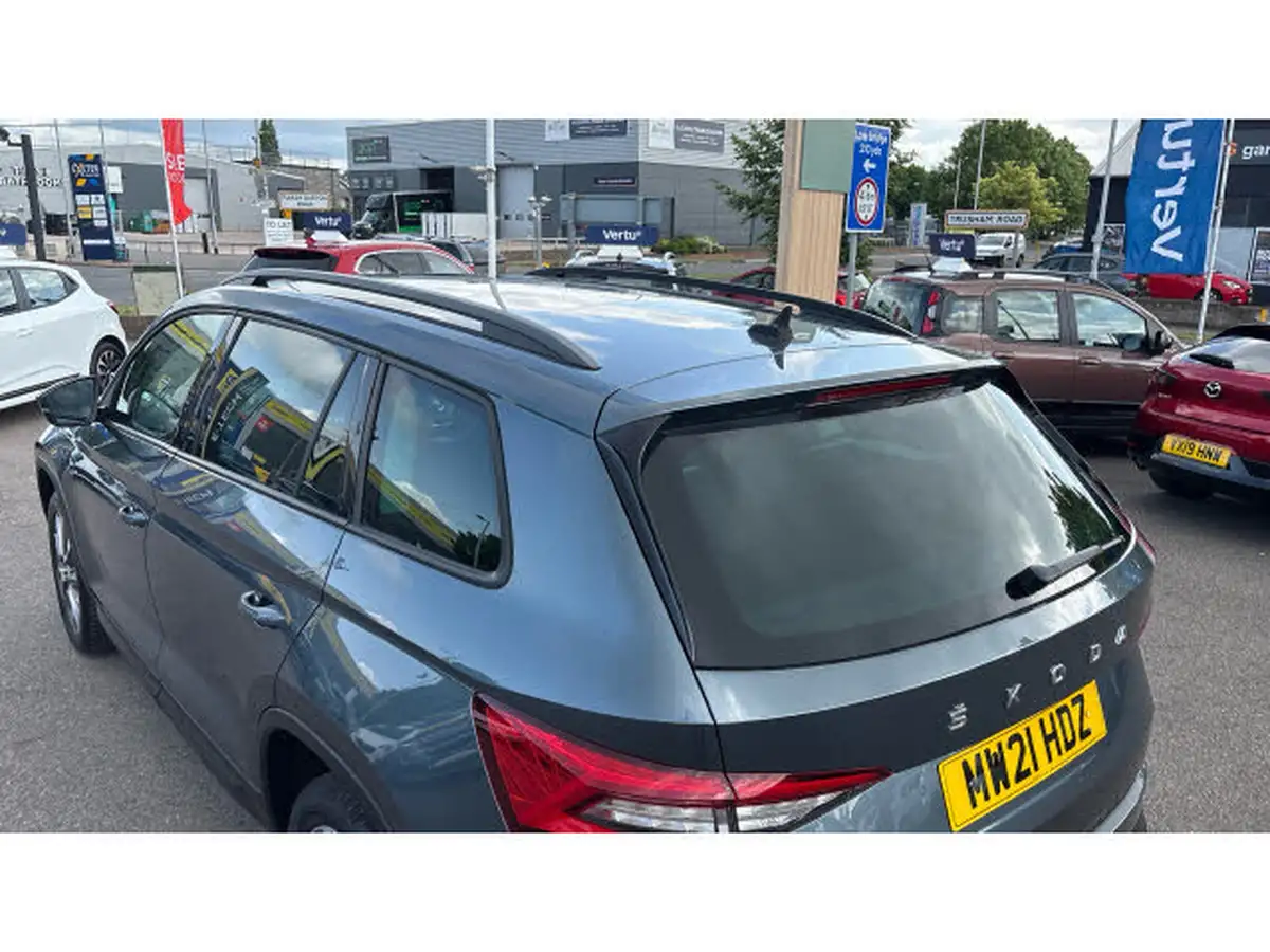 2021-skoda-kodiaq-15-tsi-se-drive-7-big-28