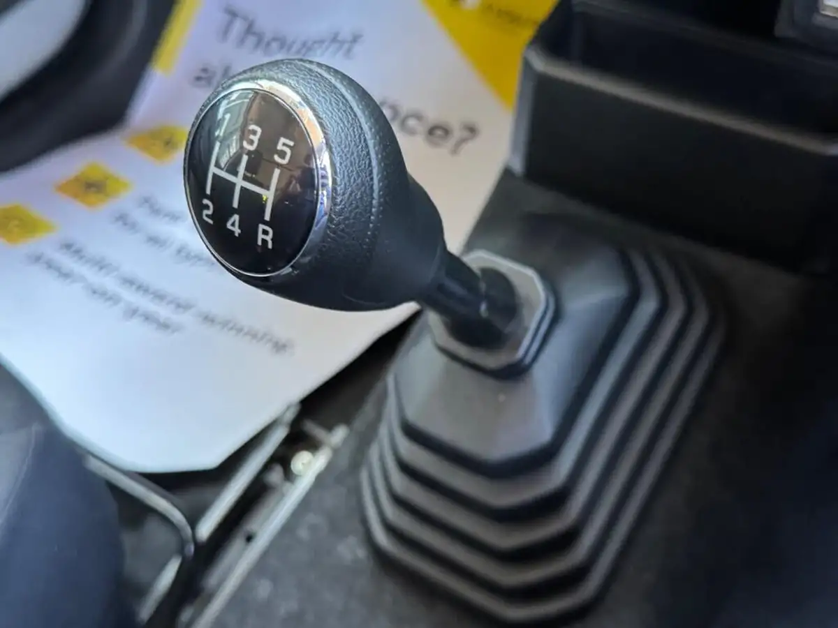 2022-suzuki-jimny-15-light-commercial-allgrip-big-22