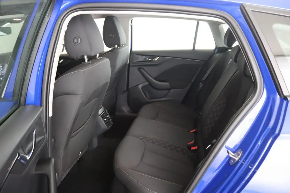 2023-skoda-scala-15-tsi-se-big-10