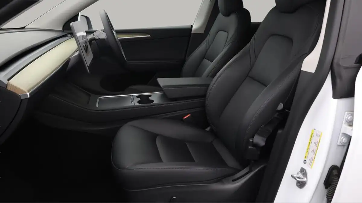 2023-tesla-model-y-e-rwd-big-14