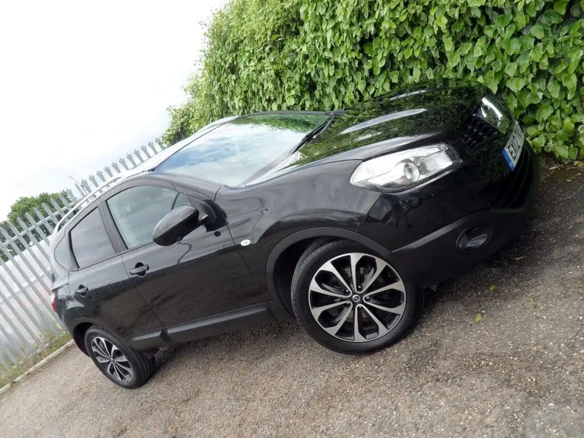 2012-nissan-qashqai-15td-n-tec-big-37