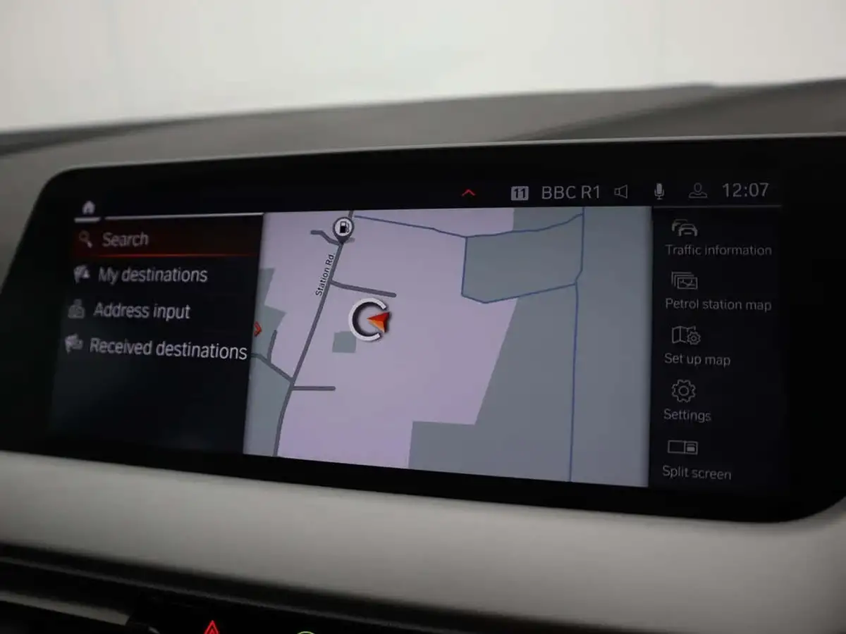 2021-bmw-1-series-15td-116d-se-lcp-big-22