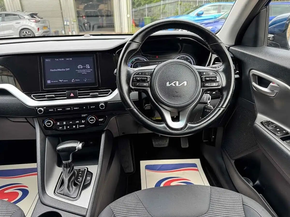 2022-kia-niro-16-gdi-2-139bhp-156kwh-big-26