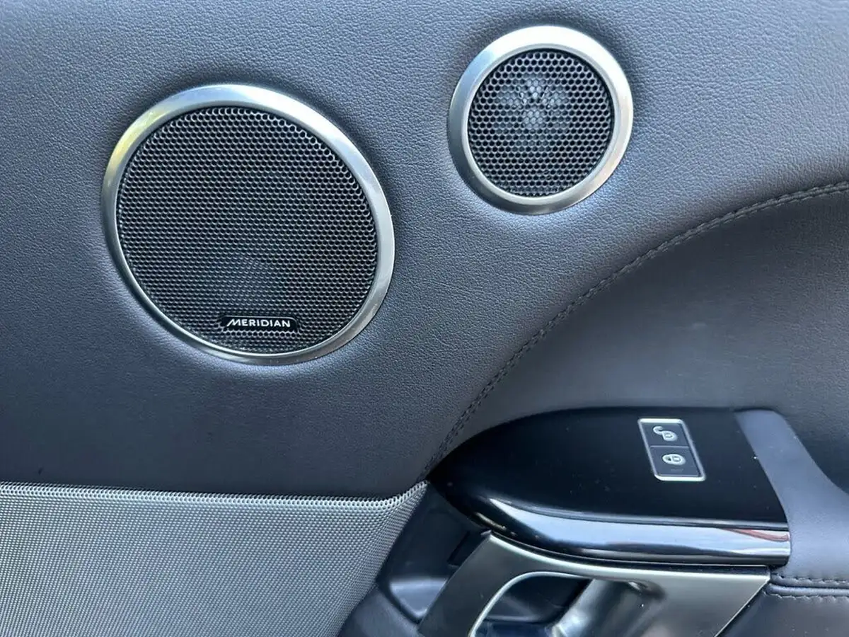 2019-land-rover-range-rover-sport-30-sd-v6-hse-big-13