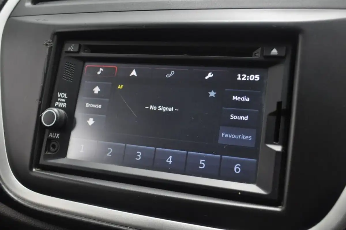 2014-suzuki-s-cross-16-sz-t-big-32