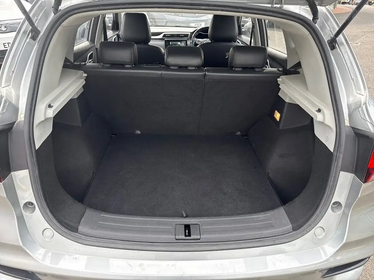 2022-mg-zs-suv-15-vti-tech-exclusive-big-11