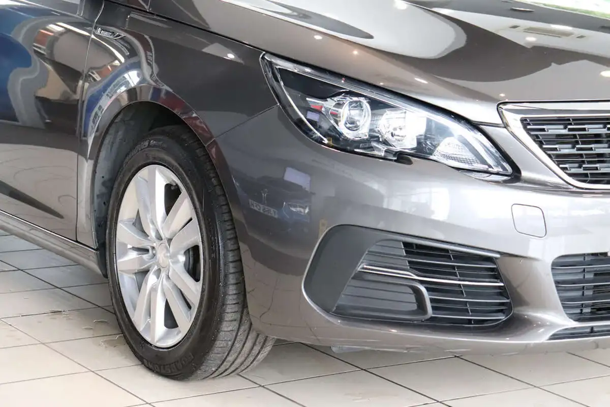 2018-peugeot-308-sw-15-bluehdi-active-15-bluehdi-130bhp-big-60