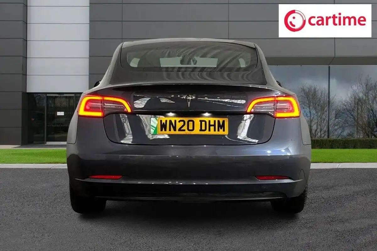 2020-tesla-model-3-e-long-range-big-5