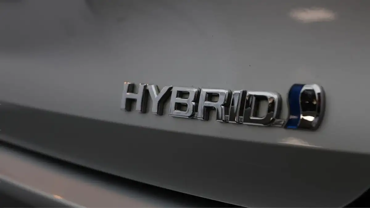 2020-toyota-corolla-20-vvt-i-excel-spare-wheel-touring-sports-big-36
