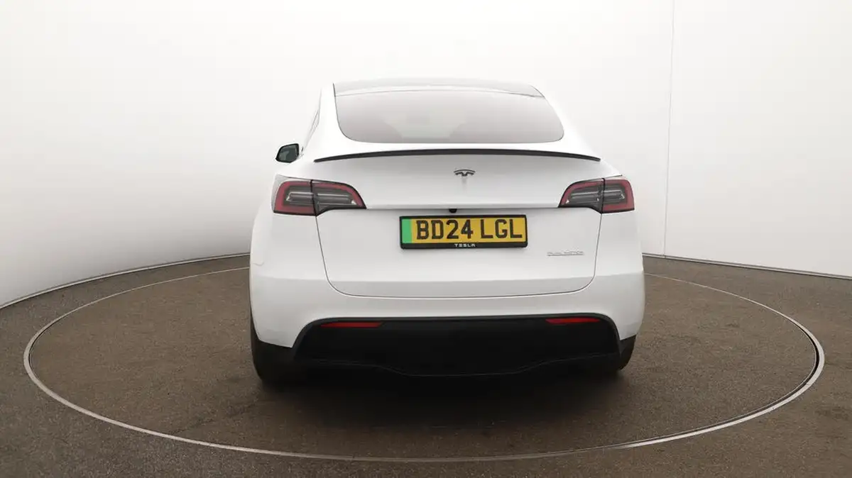 2024-tesla-model-y-e-performance-big-58