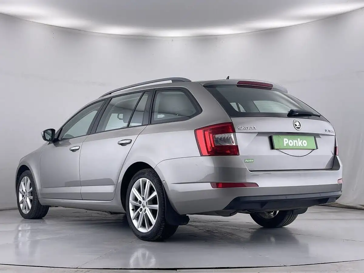 2015-skoda-octavia-20tdi-se-l-estate-big-2