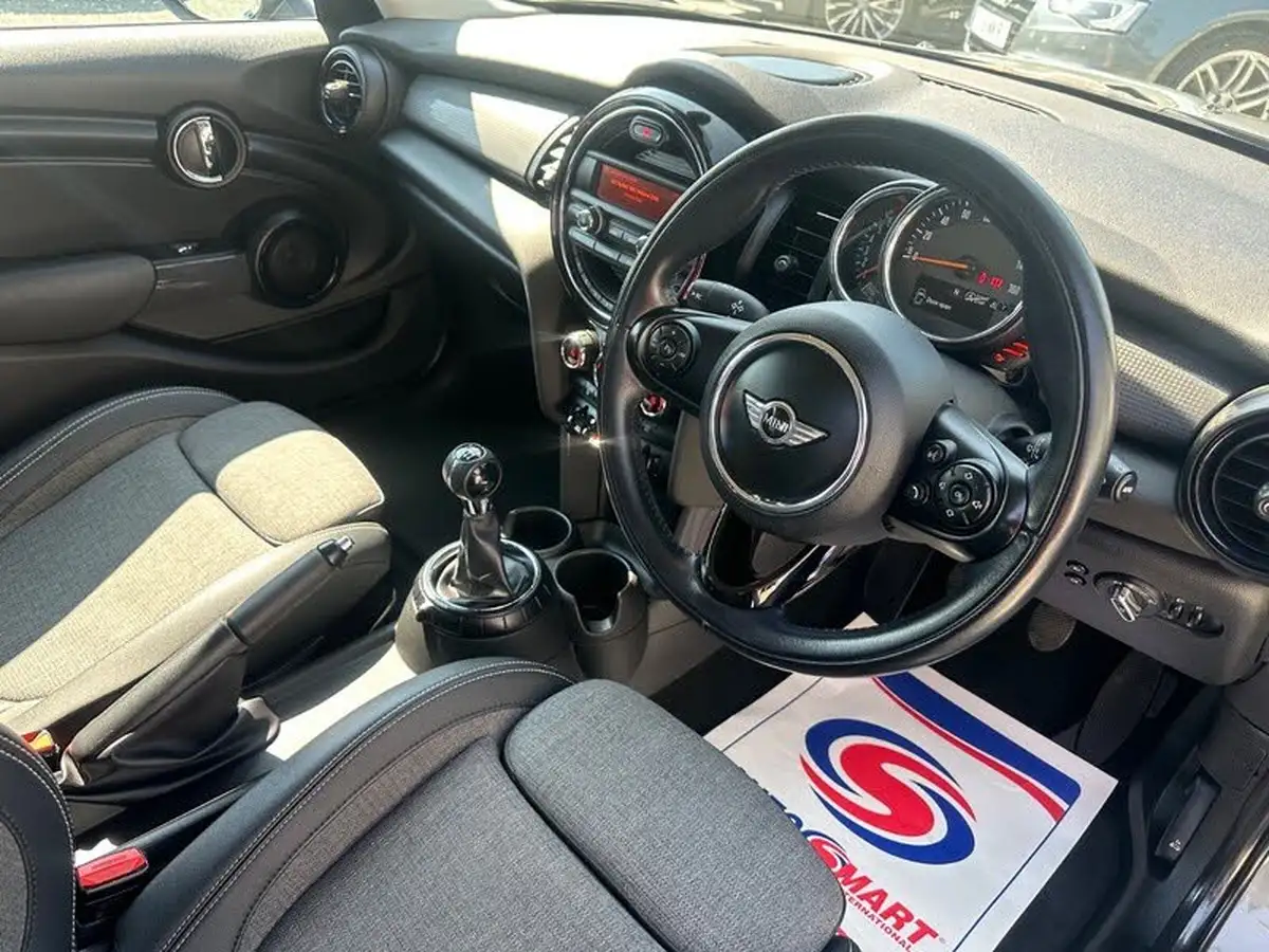 2015-mini-cooper-15-cooper-5d-big-9