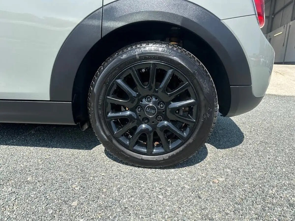 2015-mini-cooper-15-cooper-5d-big-57