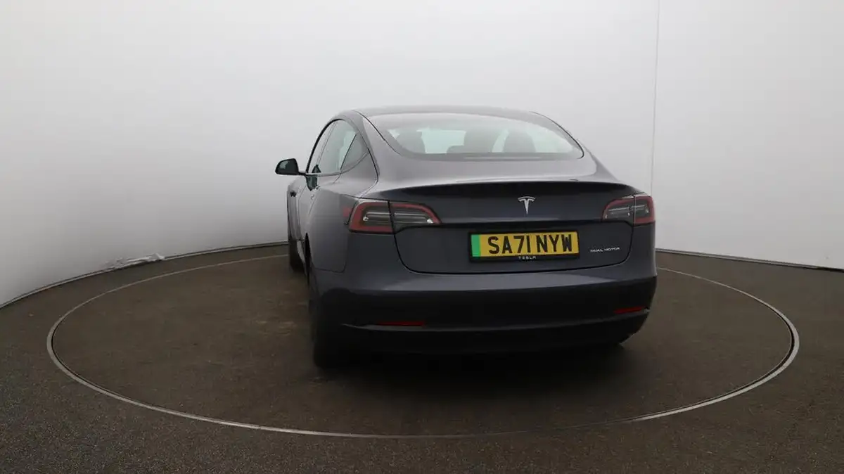 2021-tesla-model-3-e-long-range-awd-big-59