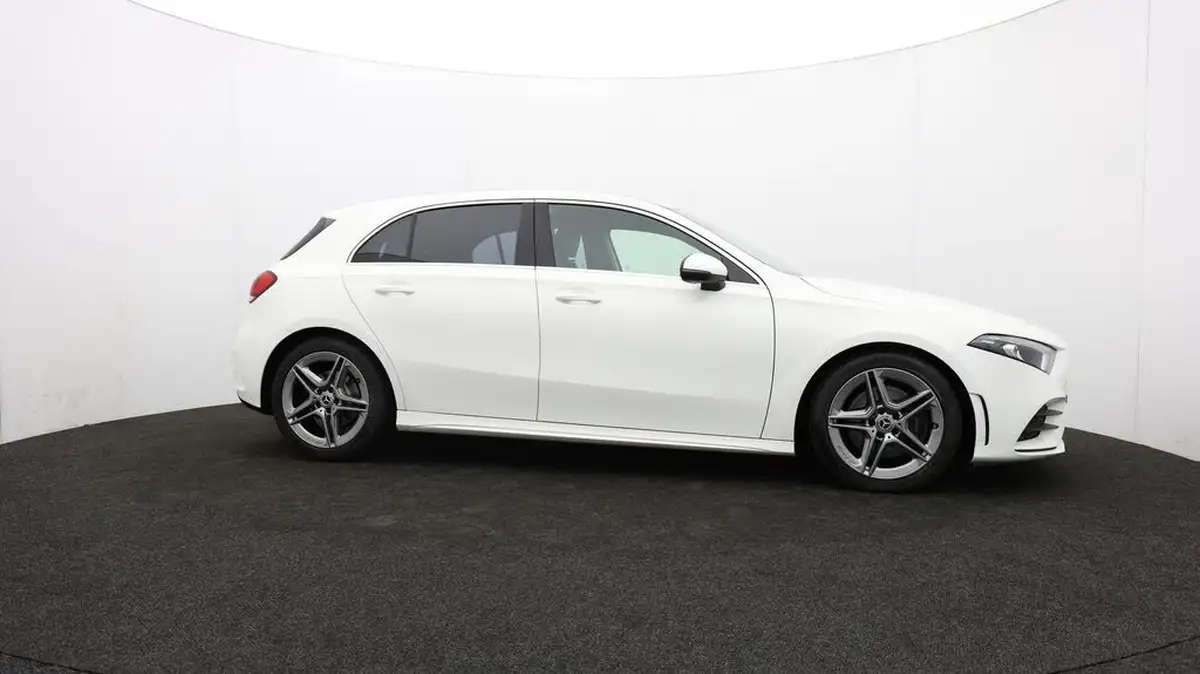 2019-mercedes-benz-a-class-20-a220-amg-line-hatchback-5d-big-44