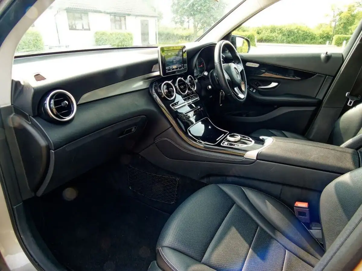 2019-mercedes-benz-glc-class-20-glc250-urban-edition-big-27