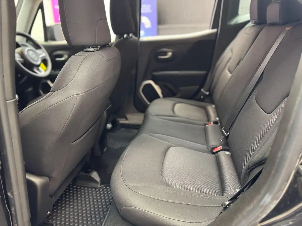 2018-jeep-renegade-10-gse-longitude-big-15