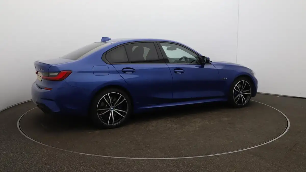 2022-bmw-3-series-20-330e-m-sport-pro-pack-saloon-4d-big-51