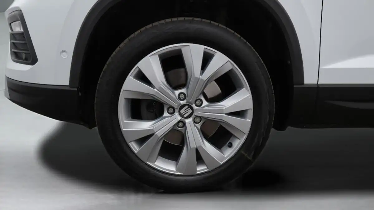 2022-seat-ateca-20tdi-se-technology-150ps-dsg-big-18