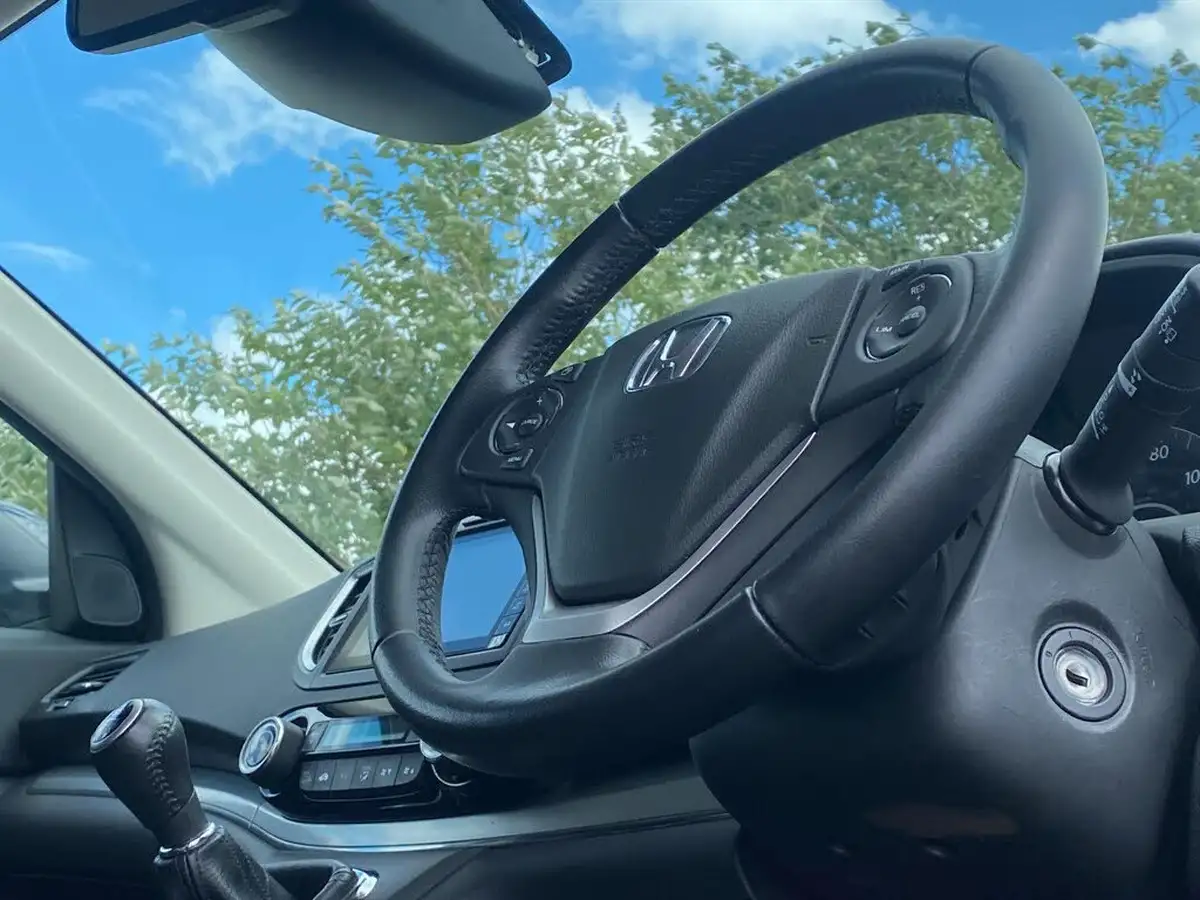 2016-honda-cr-v-20-i-vtec-black-edition-ss-big-28