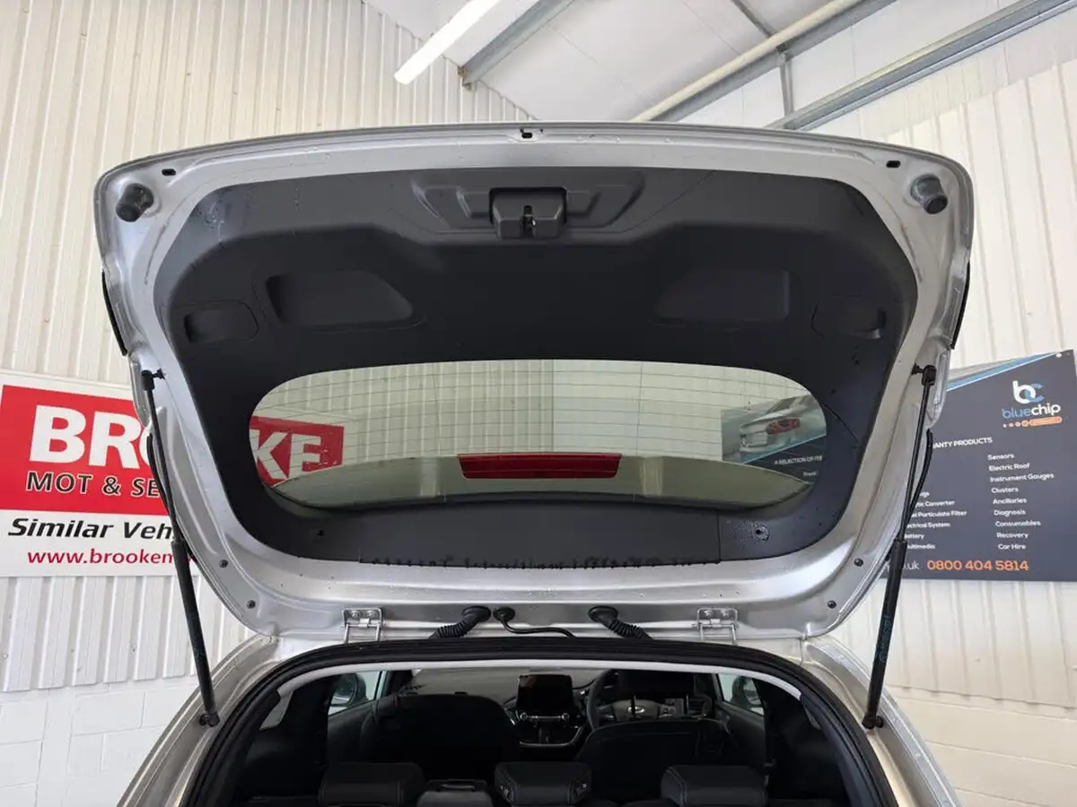 2018-ford-fiesta-10t-titanium-100ps-3d-auto-big-11