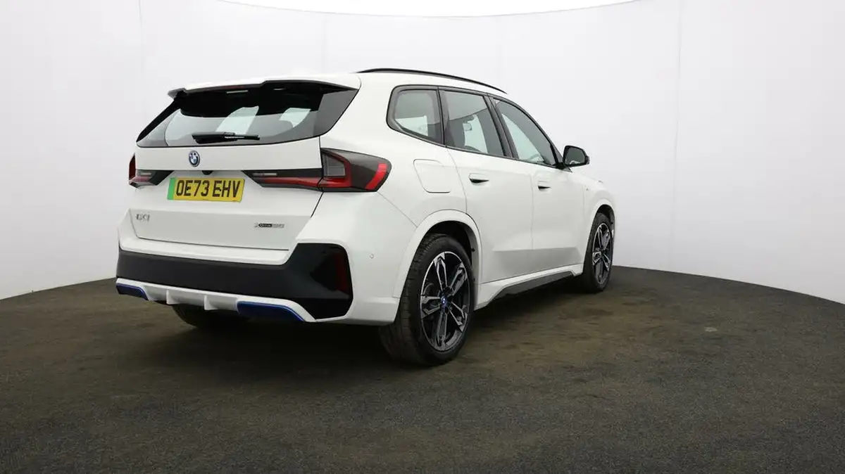 2023-bmw-ix1-e-xdrive30-m-sport-pro-packtech-plus-pack-big-54