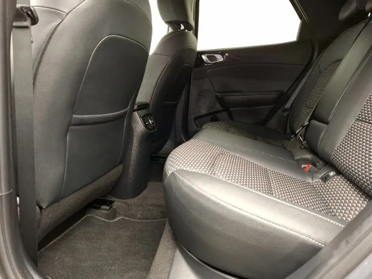 2022-kia-xceed-10-t-gdi-connect-big-5