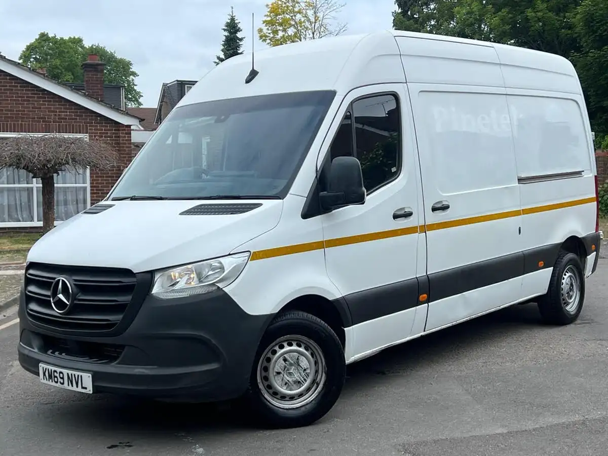2019-mercedes-benz-sprinter-21cdi-314-l1h1-143pseu6c-panel-van-big-8