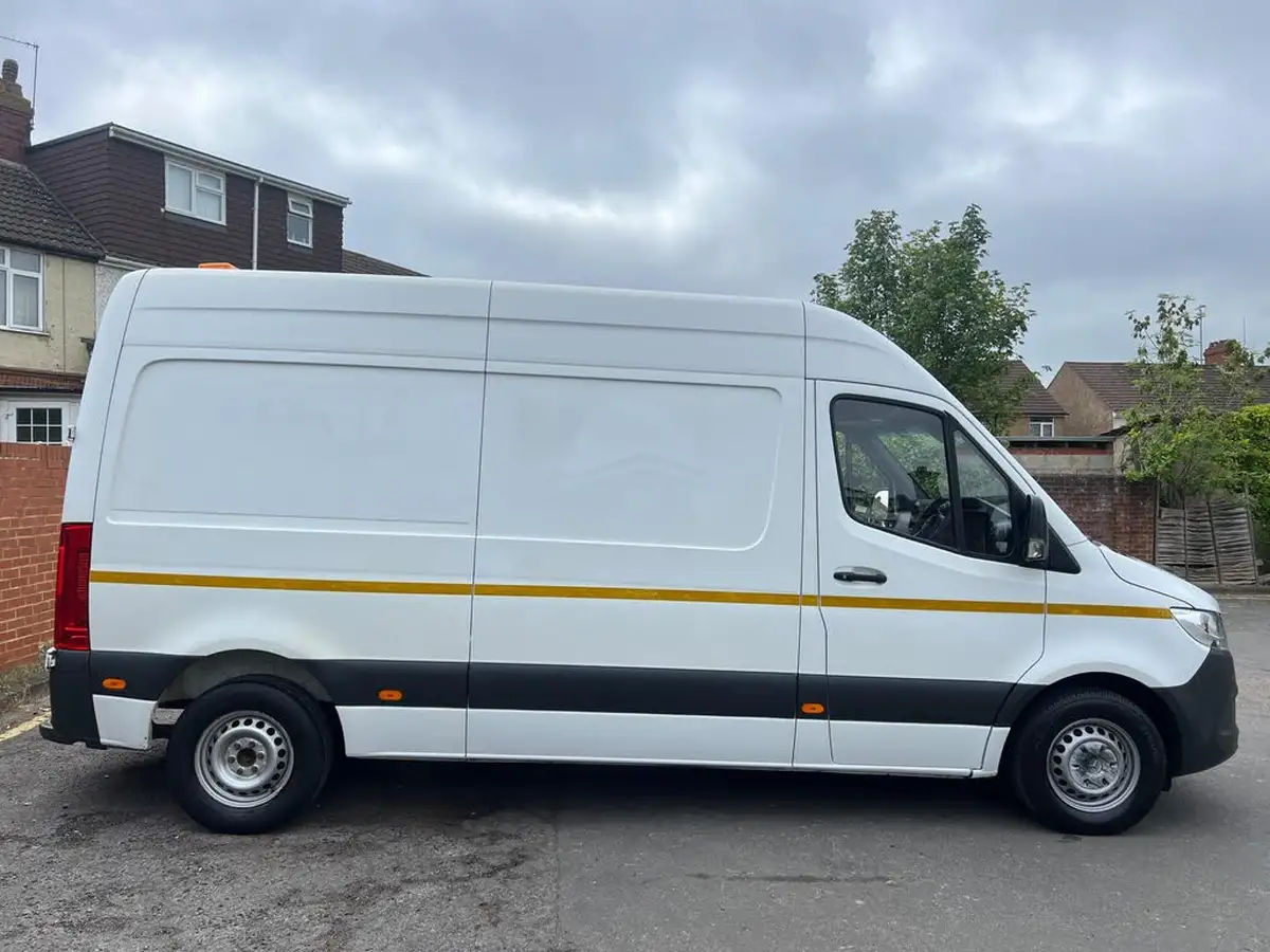 2019-mercedes-benz-sprinter-21cdi-314-l1h1-143pseu6c-panel-van-big-32