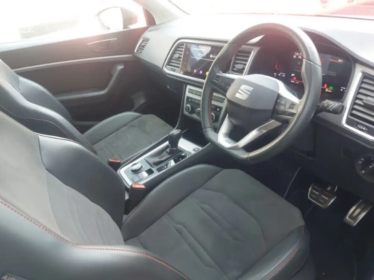 2024-seat-ateca-15-ecotsi-fr-dsg-big-17