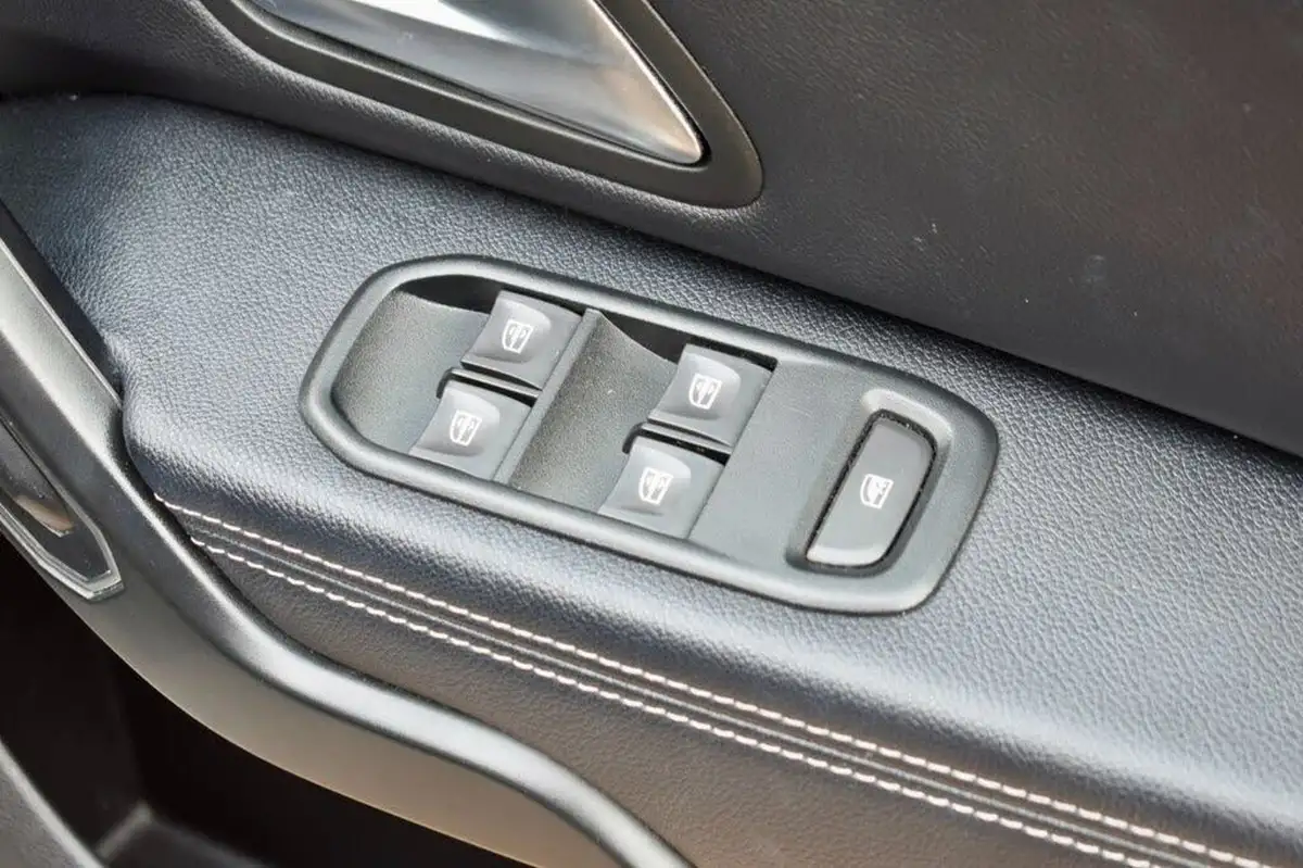 2019-dacia-duster-16-sce-prestige-big-21