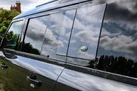 2024-land-rover-110-defender-30-d300-x-dynamic-hse-small-14