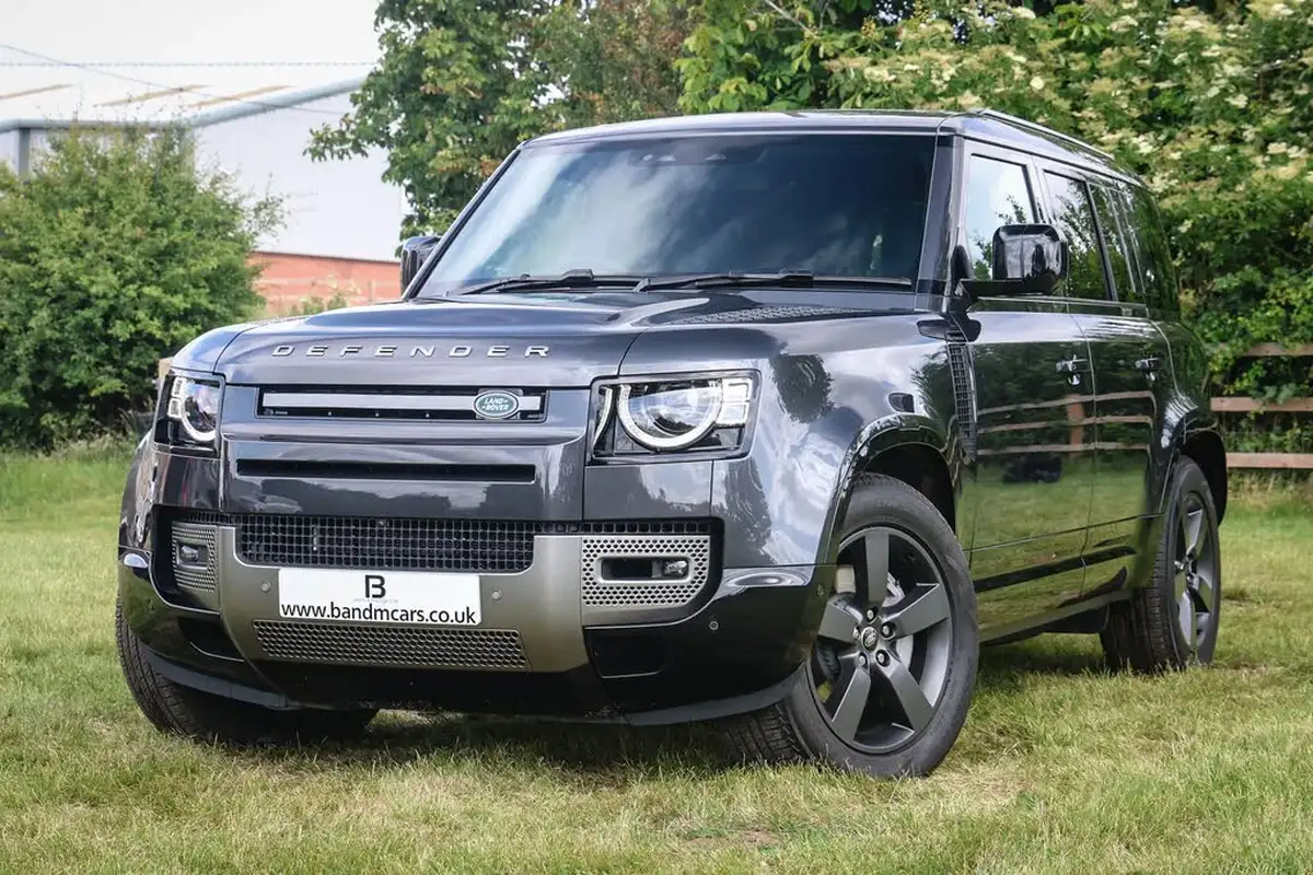 2024-land-rover-110-defender-30-d300-x-dynamic-hse-big-3