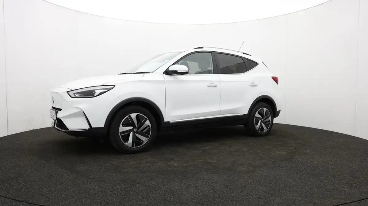 2022-mg-zs-suv-e-trophy-ev-156ps-long-range-big-66