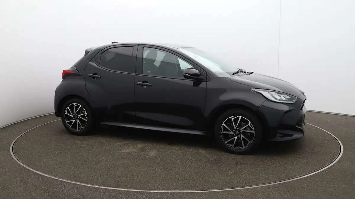 2022-toyota-yaris-15-vvt-i-design-big-29