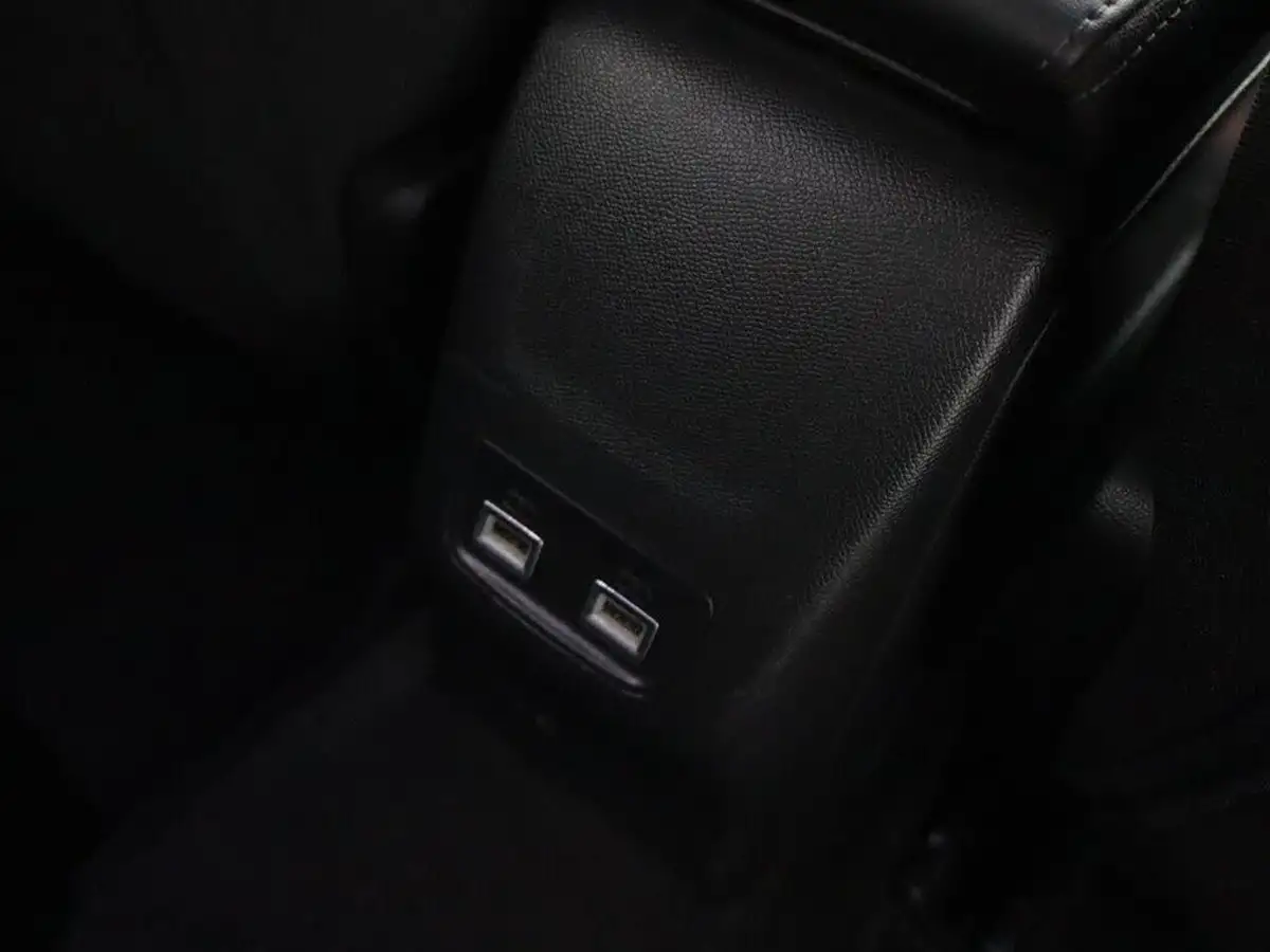 2022-peugeot-2008-suv-12-puretech-allure-premium-100bhp-big-35
