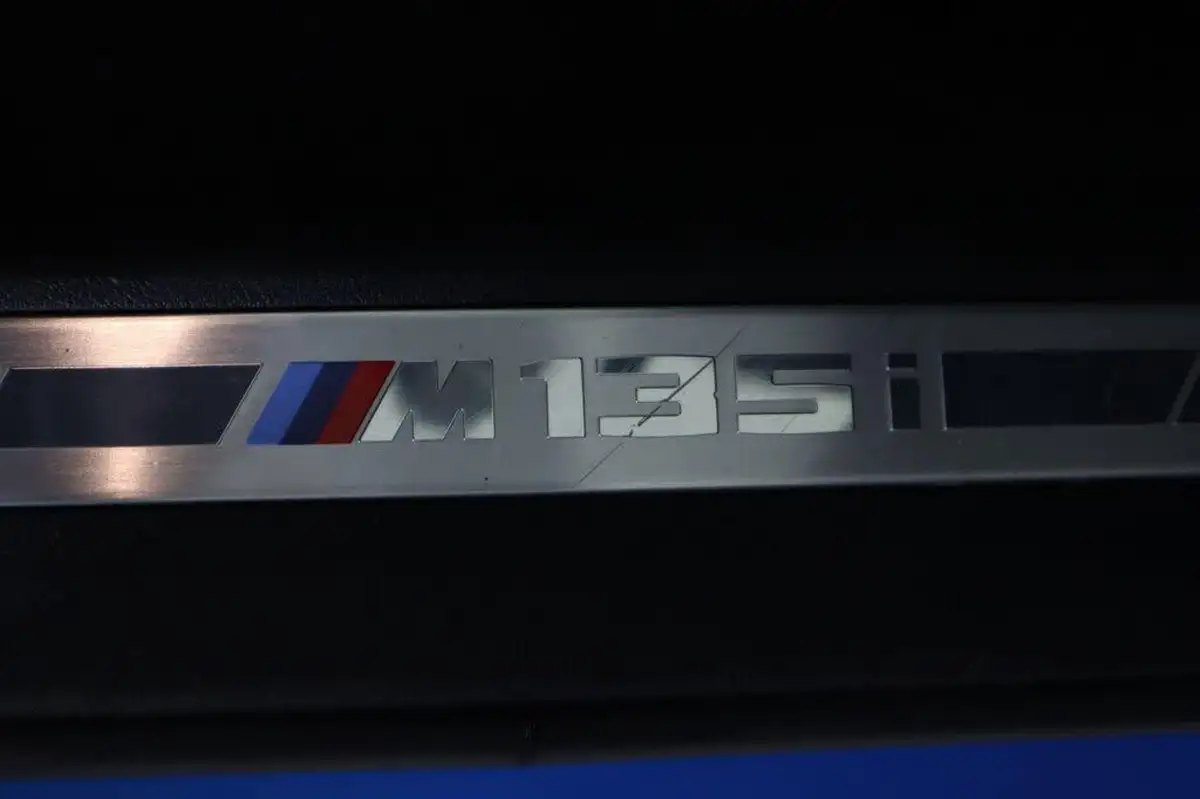 2020-bmw-1-series-20-m135i-xdrive-big-61