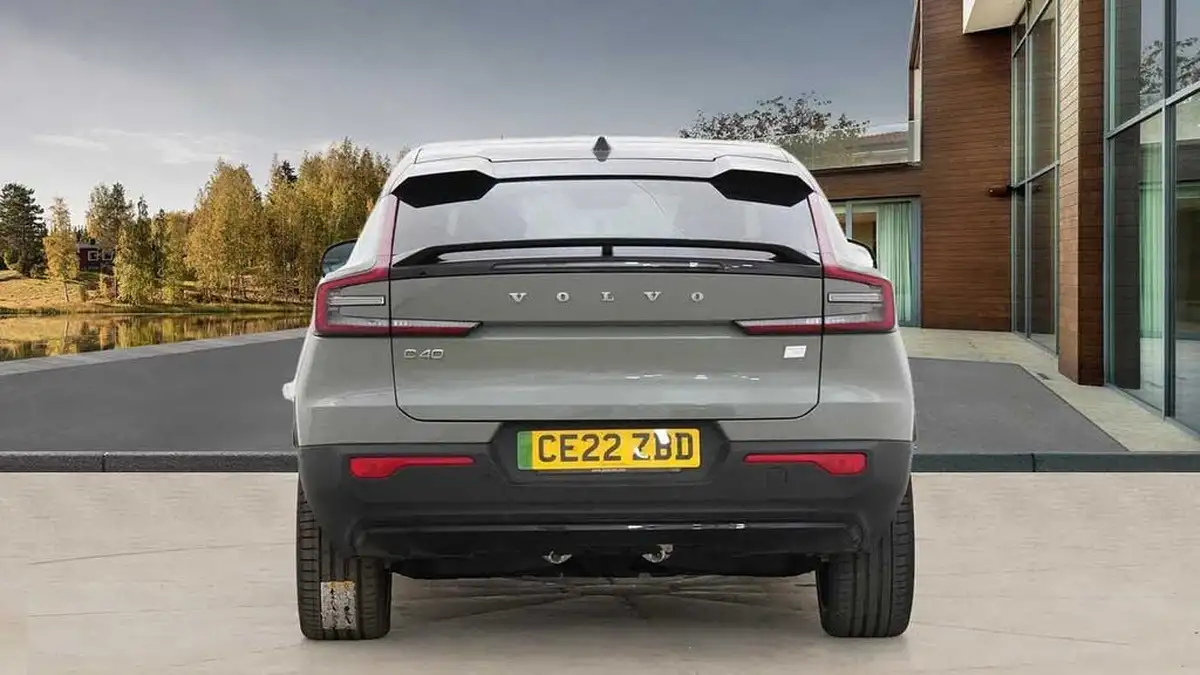 2022-volvo-c40-e-twin-recharge-pro-big-7